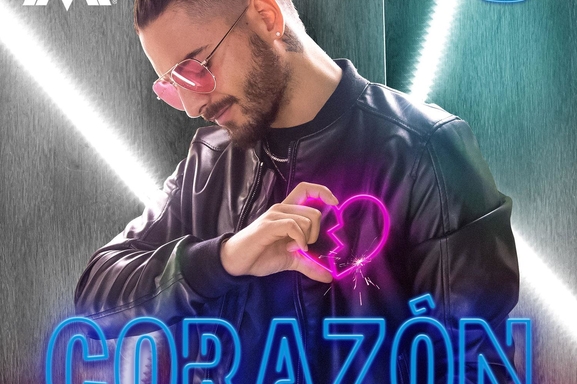 ¡ Os traemos un poco de calor antes del fin de año con la música « Corazón » de Maluma !