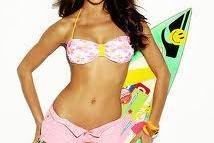 Irina Shayk la nueva imagen de Beachwear de Blanco