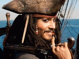 Johnny Depp se hiere la mano rodando la nueva entrega de "Piratas del Caribe"