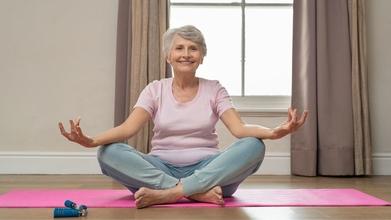 Casting mujeres de 50 a 65 años que hagan yoga para spot publicitario