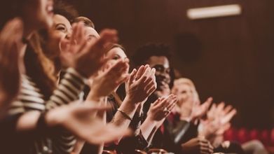 Se buscan funciones de teatro para estrenar en sala