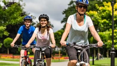 Casting figurantes hombres y mujeres de 25 a 30 años que sepan montar bici para un rodaje